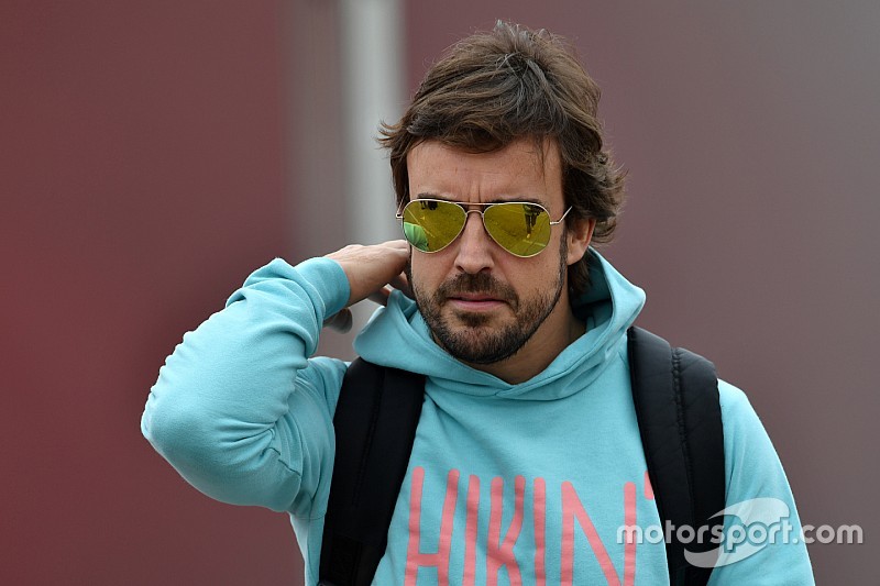 Alonso: WEC'teki taraftar erişimi F1'de işe yaramaz