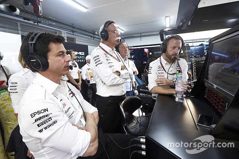 Hamilton: Mercedes yönetimindeki değişikliğin F1'e etkisi olmaz