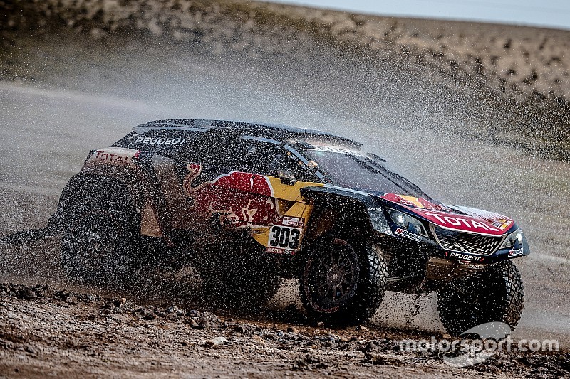 Dituduh menabrak pereli quad, Sainz terkena penalti