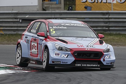 10 helyes büntetést kapott Michelisz Zandvoortban