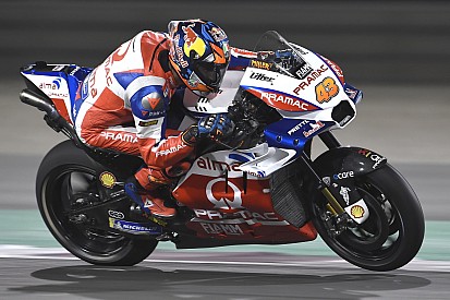 Miller frustré par un pneu avant qui n'a pas tenu la distance