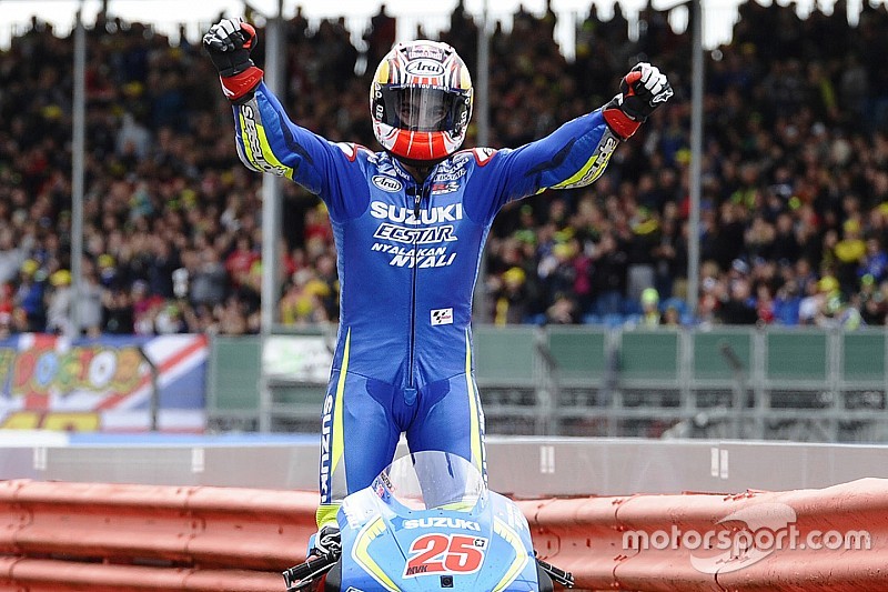 MotoGP英国站:维纳莱斯大获全胜