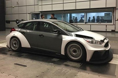 La Ford Focus TCR continua a crescere grazie a Robb Holland