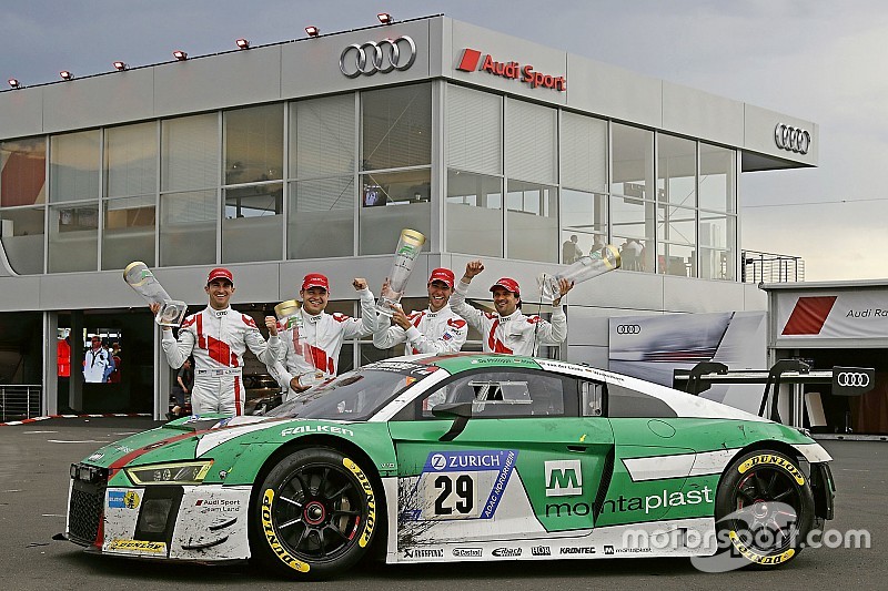Finale 24 uur Nürburgring een achtbaan van emoties voor Land-coureurs