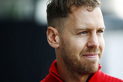 Vettel questiona ultrapassagem de Alonso na China