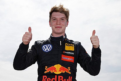 У Toro Rosso розглядають Тіктема як заміну Хартлі у 2019 році