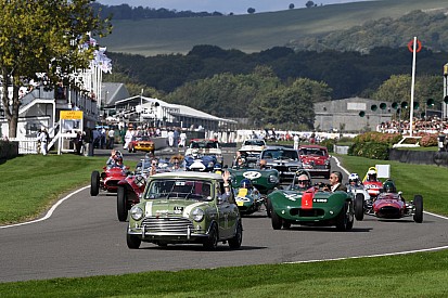 In beeld: Historisch materiaal in actie tijdens Goodwood Revival