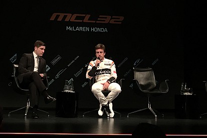 Alonso: “Estoy comprometido al cien por cien para ganar”