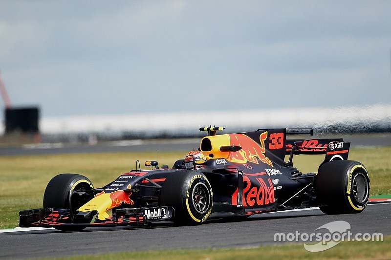 Verstappen: Ferrari ve Mercedes'in gerisindeyiz