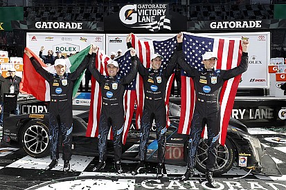Daytona 24 Jam: Wayne Taylor Cadillac cetak kemenangan kontroversial