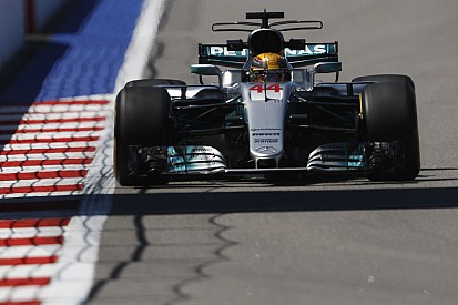 Hamilton répond à Vettel : "On ne cache jamais notre jeu"