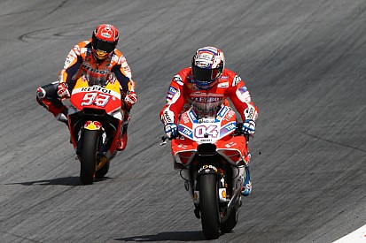 Marquez, son viraj atağında şampiyonayı unutmuş