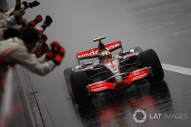 披露:迈凯伦员工曾对汉密尔顿晋升F1感到震惊