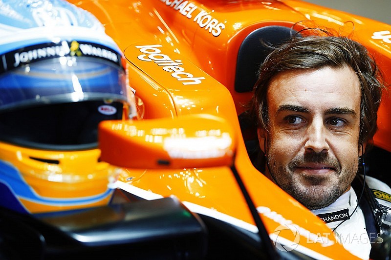 Alonso en pruebas de su asiento para 2018