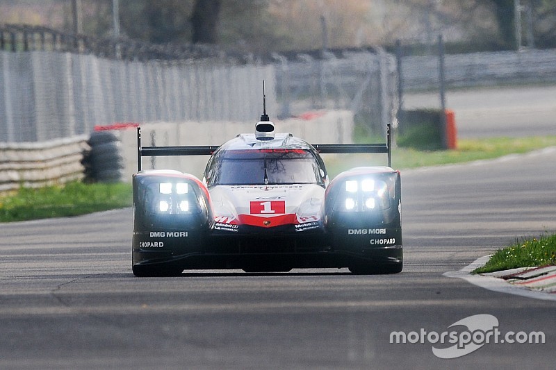 Porsche à Silverstone avec son kit