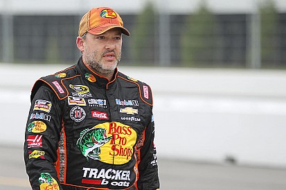 Stewart leads Chevrolet drivers with best qualifying effort of 2016