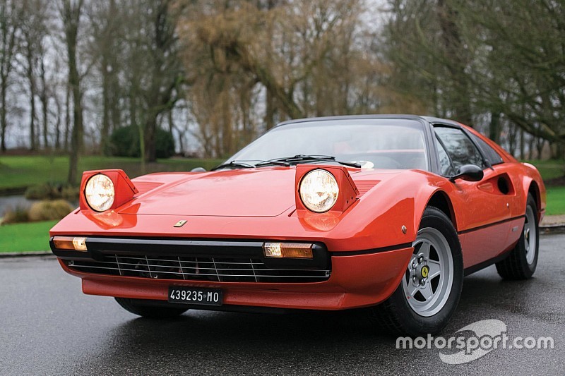 All'asta la Ferrari di Villeneuve del