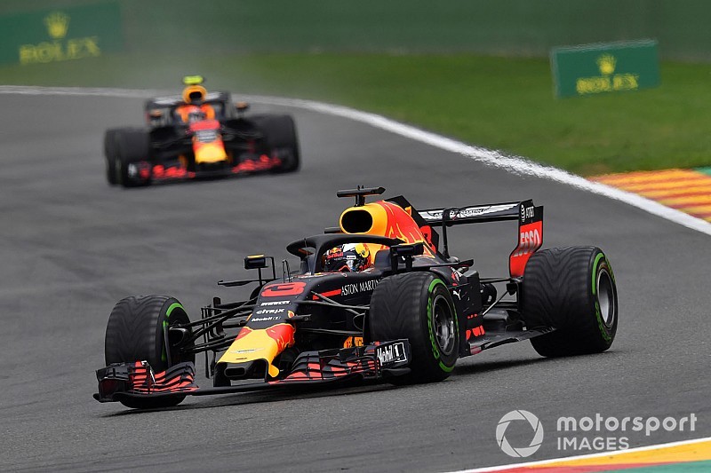 Verstappen: Normal şartlarda Ferrari ve Mercedes'i geçemeyiz