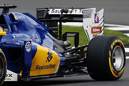 Технічний брифінг: заднє крило і «мавпяче сідло» Sauber C35