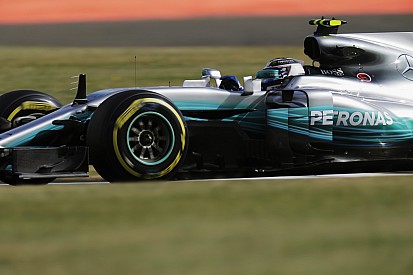 Britanya GP 1. antrenman: Yumuşak lastikle lider Bottas!