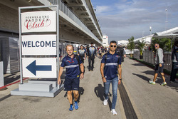 Pascal Wehrlein, Sauber ve Josef Leberer, Sauber F1 Physio
