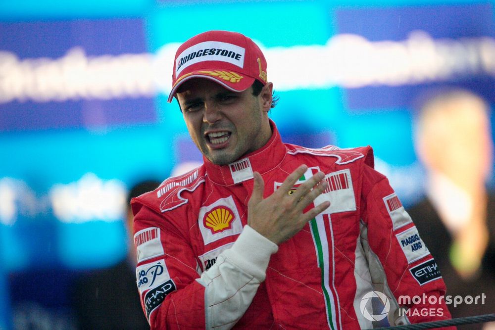 Felipe Massa, después de ganar el GP de Brasil de 2008 con Ferrari.