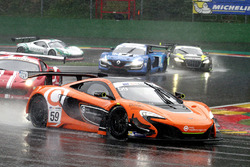 #59 Garage 59 Racing McLaren 650S: Майкл Бенем, Данкан Таппі