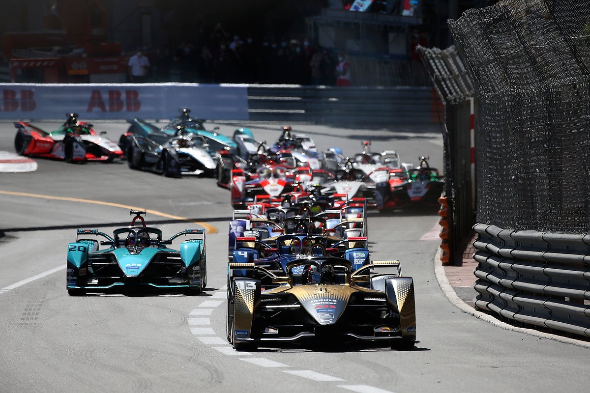 Aksi balapan Formula E Monako E-Prix 2021