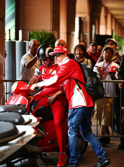 Kimi Raikkonen, Ferrari with Mark Arnall, Personal Trainer