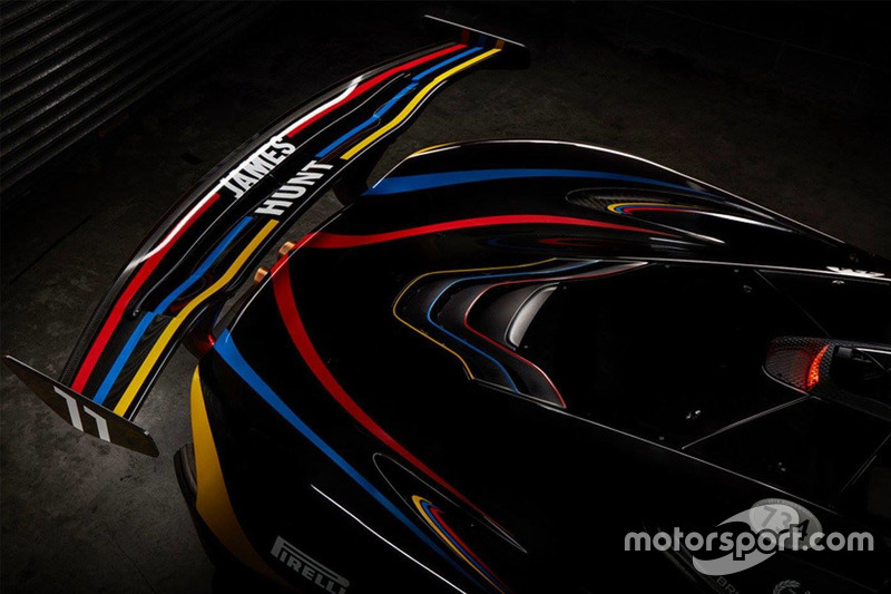 McLaren P1 GTR in James Hunt-livery