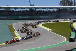 Себастьян Феттель, Ferrari SF70H, Валттери Боттас, Mercedes AMG F1 W08, Кими Райкконен, Ferrari SF70