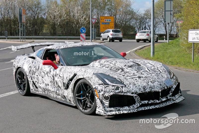 Шпигунські фото Corvette ZR1