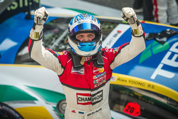 Race winner Martin Rump, Champion Racing Team