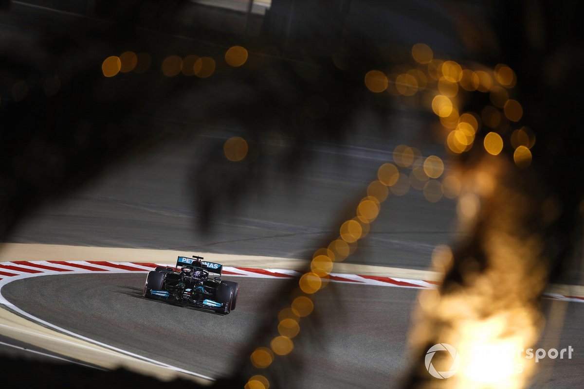 Lewis Hamilton, Mercedes W12