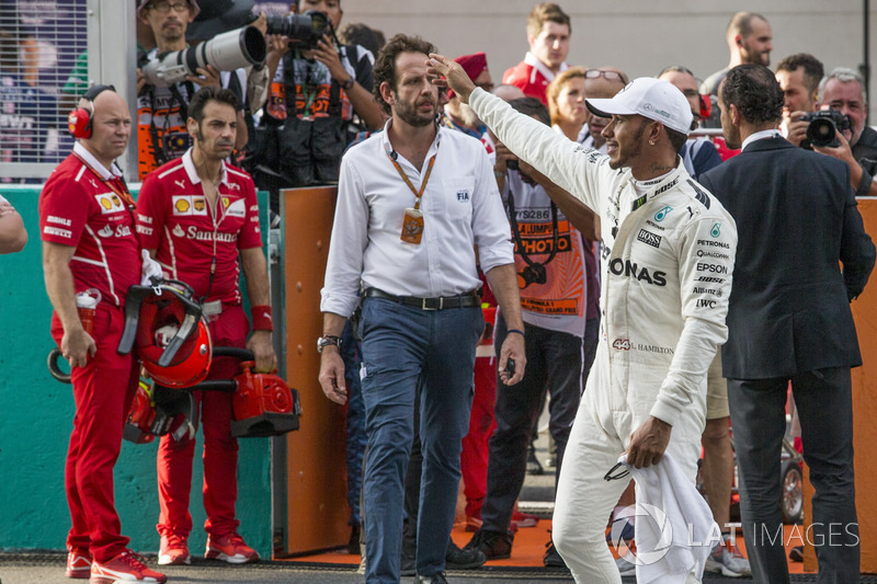 Pole sitter Lewis Hamilton, Mercedes AMG F1 celebrates in parc ferme
