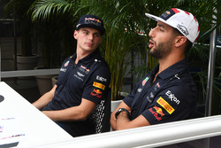 Max Verstappen, Red Bull Racing e Daniel Ricciardo, Red Bull Racing