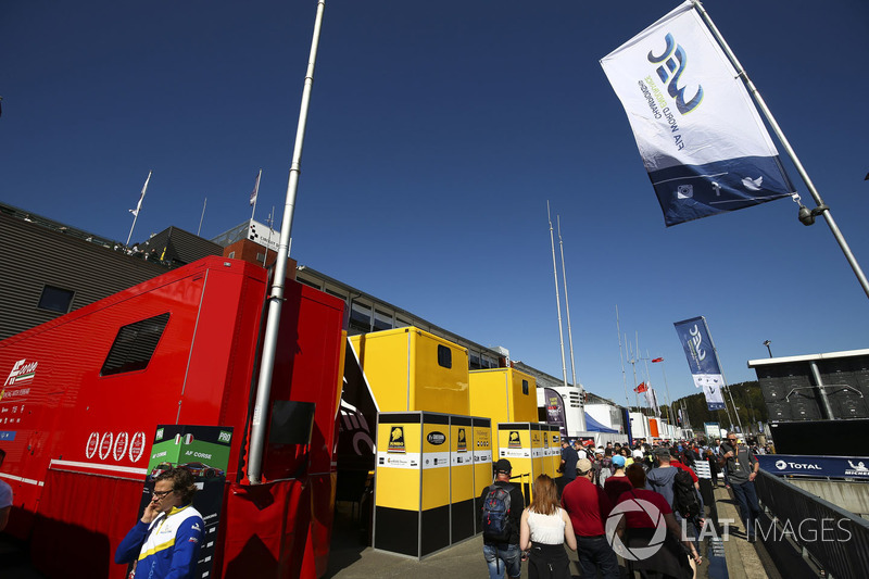 WEC Paddock en Spa Francorchamps