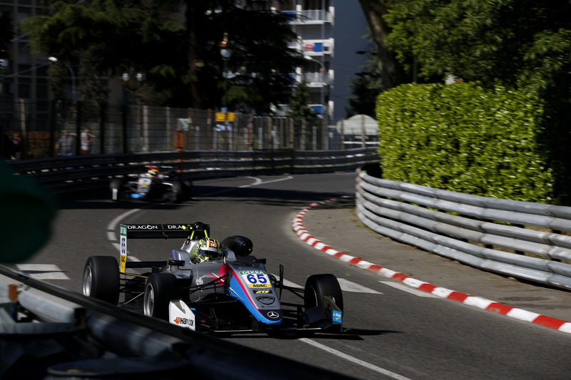 Enaam Ahmed, Hitech Bullfrog GP Dallara F317 - Mercedes-Benz