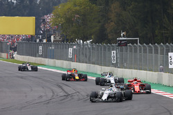 Felipe Massa, Williams FW40, Kimi Raikkonen, Ferrari SF70H, Lance Stroll, Williams FW40, Daniel Ricc
