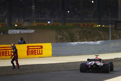 Daniel Ricciardo, Red Bull Racing RB14 Tag Heuer, walks away from his car after an early retirement