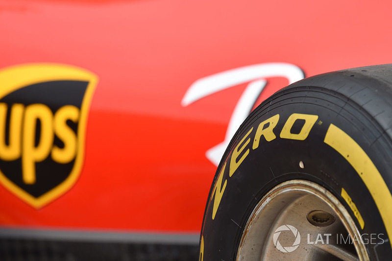 Ferrari ve Pirelli lastiği