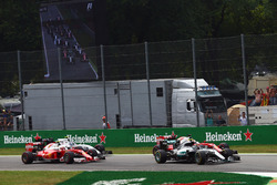 Nico Rosberg, Mercedes AMG F1 W07 Hybrid leidt het veld
