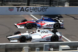 Oriol Servia, Schmidt Peterson Motorsports Honda, und Jack Hawksworth, A.J. Foyt Enterprises Honda