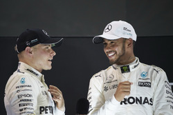 Podyum: Yarış galibi Valtteri Bottas, Mercedes AMG F1, 2. Lewis Hamilton, Mercedes AMG F1