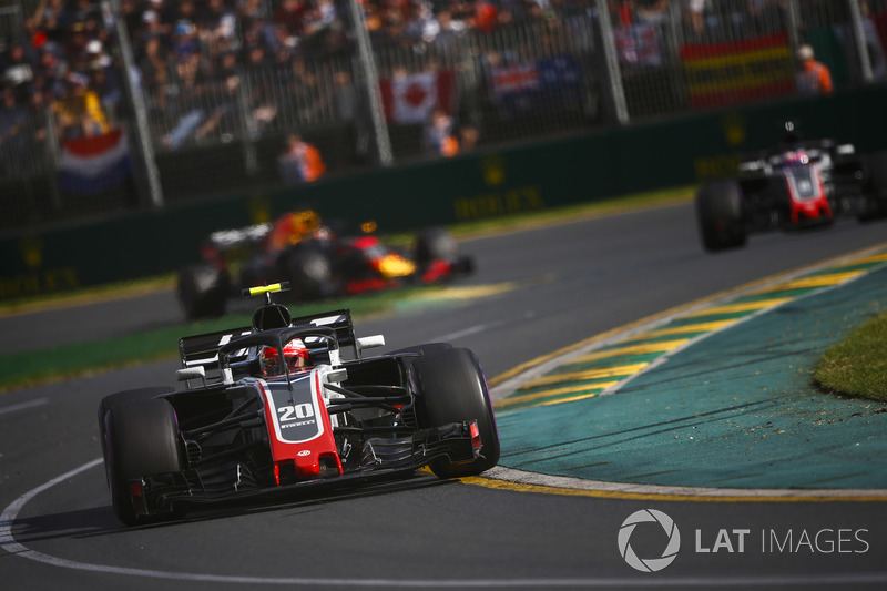 Kevin Magnussen, Haas F1 Team VF-18 Ferrari, Romain Grosjean, Haas F1 Team VF-18 Ferrari, Daniel Ricciardo, Red Bull Racing RB14 Tag Heuer