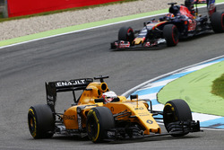 Кевін Магнуссен, Renault Sport F1 Team RS16