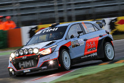 Andreas Mikkelsen, Thierry Neuville, Hyundai NG i20 WRC