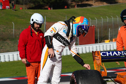 Фернандо Алонсо, McLaren MCL33 зупиняється на трасі