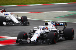 Sergey Sirotkin, Williams FW41, Marcus Ericsson, Sauber C37