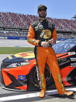 Martin Truex Jr., Furniture Row Racing, Toyota Camry Bass Pro Shops/5-hour ENERGY